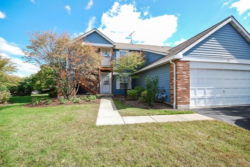 3-385 Sandhurst Cir, Glen Ellyn, IL, 60137-6673 | Card Image