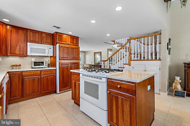 4 Olsen Ave, House other with 4 bedrooms, 3 bathrooms and null parking in Harvey Cedars NJ | Image 10