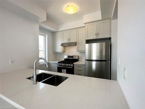111-461 Blackburn Dr, Brantford, ON, N3T0W9 | Card Image