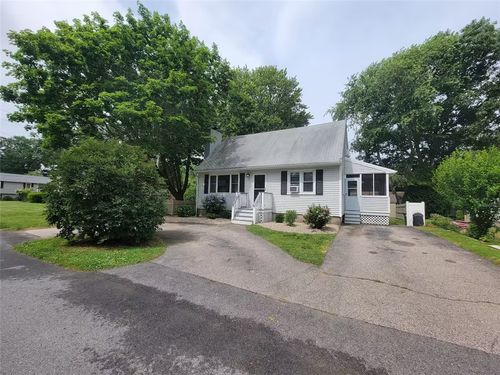 2-48 Wayland Trl, Narragansett, RI, 02882-2740 | Card Image