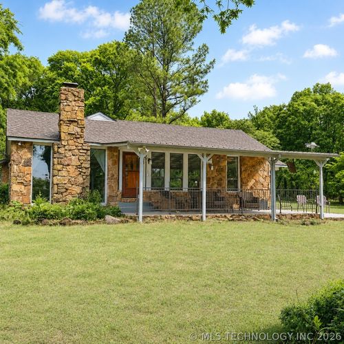71430 329 Rd, Wagoner, OK, 74467-8258 | Card Image