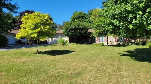 603 Country Hills Dr, Churubusco, IN, 46723-2021 | Card Image