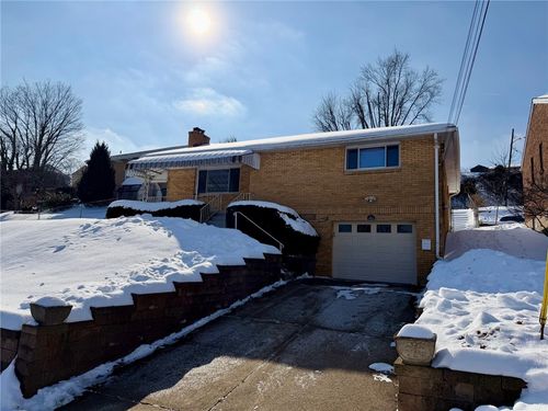 4827 Barberry St, Lincoln Place, PA, 15207 | Card Image