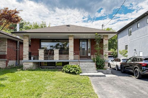 76 Gooderham Dr, Scarborough, ON, M1R3G7 | Card Image