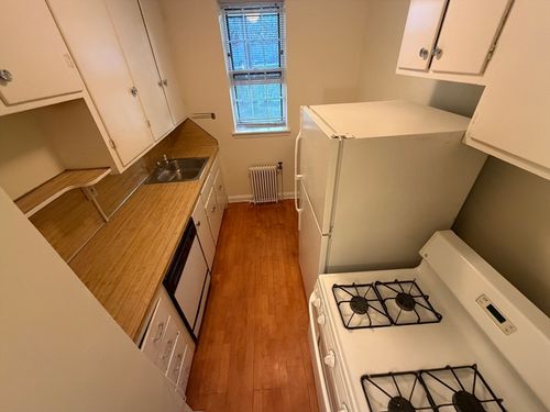 11-12 Kilsyth Ter, Boston, MA, 02135-7829 | Card Image