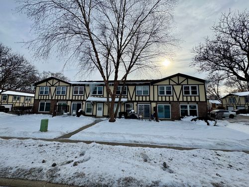 apt-d-412 Saint Johns Rd, Woodstock, IL, 60098-2785 | Card Image