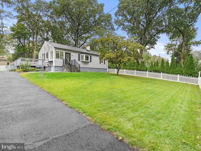 84 S Valley Rd, House other with 3 bedrooms, 2 bathrooms and null parking in Lincoln Park NJ | Image 4