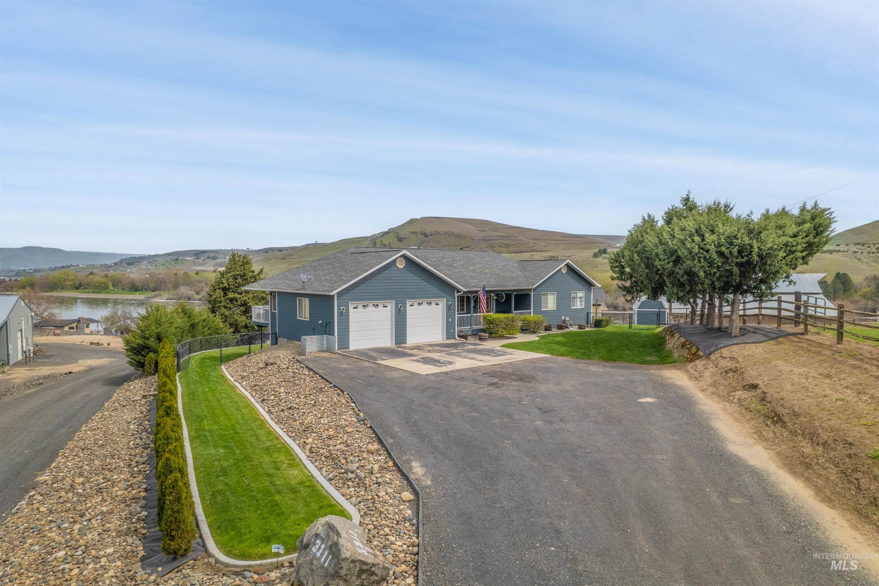 Clemans Rd, Clarkston, WA 99403
