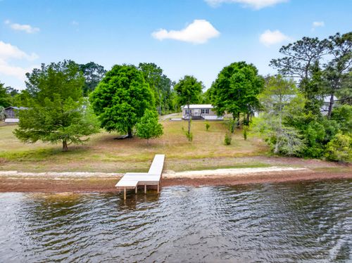 535 Kings Lake Blvd, DeFuniak Springs, FL, 32433-7101 | Card Image
