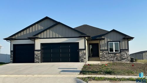 1025 Madison St E, Tea, SD, 57064 | Card Image