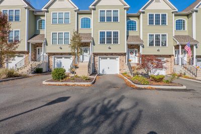 12 - 12 Oak Meadows Drive, Condo with 2 bedrooms, 2 bathrooms and 2 parking in Brookfield CT | Image 1