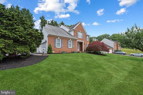5999 Calvert Way, ELDERSBURG, MD, 21784-8582 | Card Image