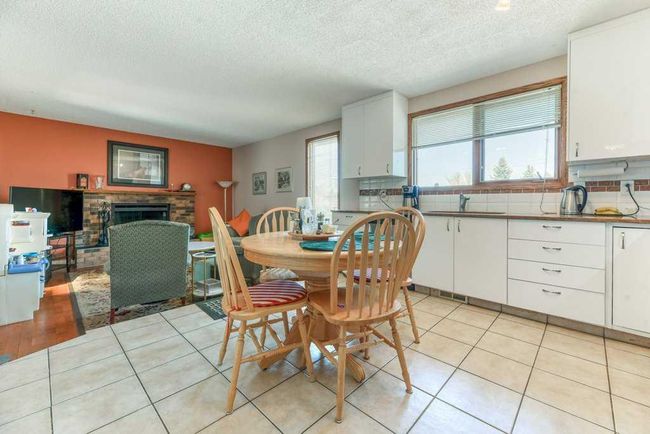 41 Sunhaven Close Se, Home with 4 bedrooms, 3 bathrooms and 4 parking in Calgary AB | Image 22