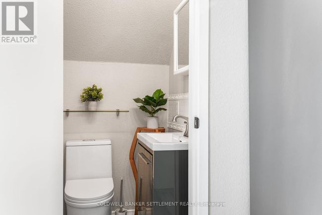 1021 Trillium Point Rd, House other with 4 bedrooms, 2 bathrooms and 6 parking in Sharbot Lake ON | Image 31
