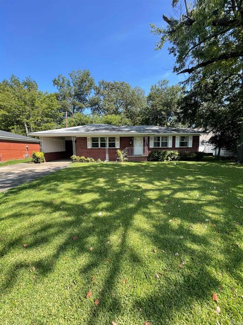 820 Ash St, Conway, AR, 72034-5239 | Card Image