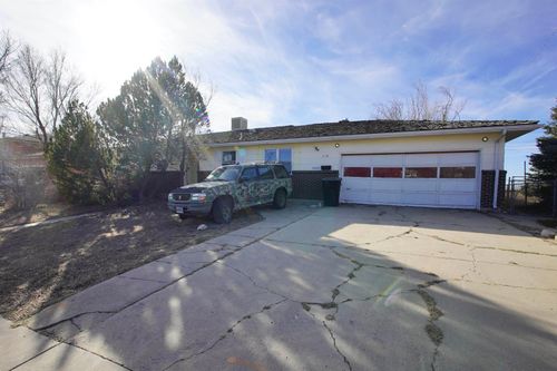 2960 Ridgecrest Dr, Casper, WY, 82604-4620 | Card Image