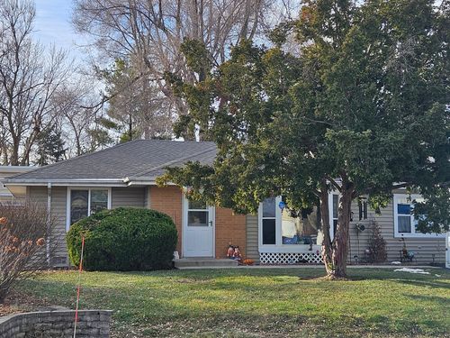 62 Ridge Ct, Lindenhurst, IL, 60046-9206 | Card Image