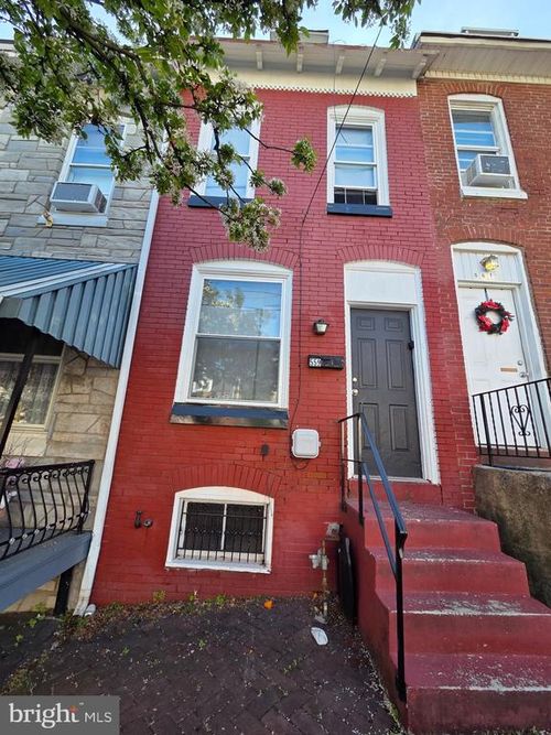 559 S 14th St, READING, PA, 19602-2107 | Card Image