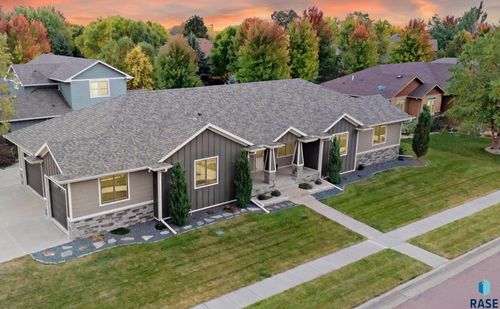 6200 S El Dorado Ave, Sioux Falls, SD, 57108-8421 | Card Image