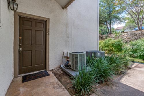 apt-807-6910 Hart Ln, Austin, TX, 78731-4158 | Card Image