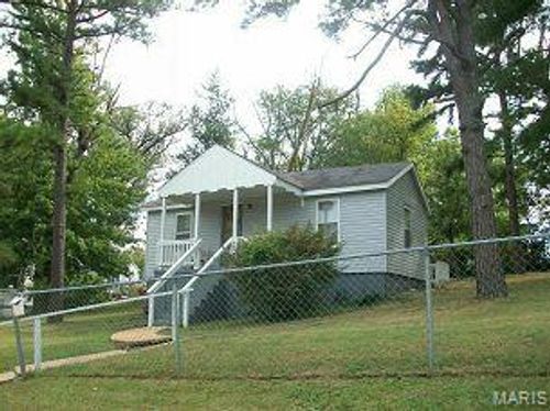 211 W Fite St, Park Hills, MO, 63601-3815 | Card Image