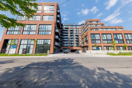 314-2300 St Clair Ave W, Toronto, ON, M6N0B3 | Card Image