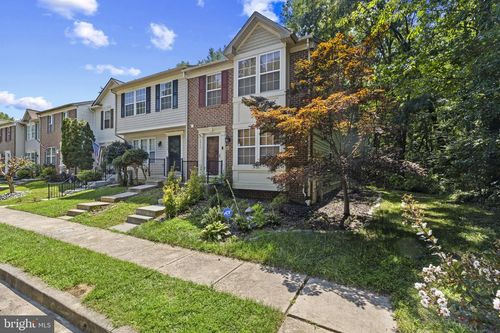 2042 Hackberry Rd, ESSEX, MD, 21221-1716 | Card Image