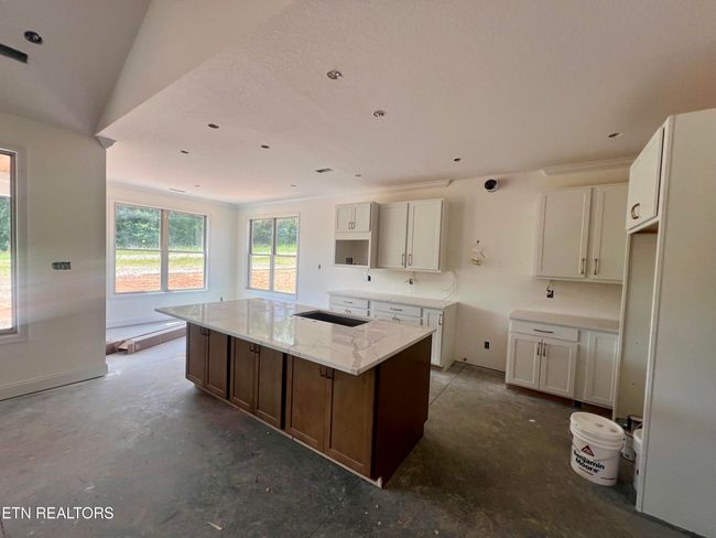 250 Walelu Trl, House other with 3 bedrooms, 3 bathrooms and null parking in Vonore TN | Image 6