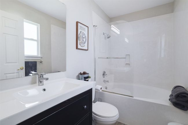 1716 Poppy Seed Ln, House other with 3 bedrooms, 2 bathrooms and 4 parking in Austin TX | Image 16