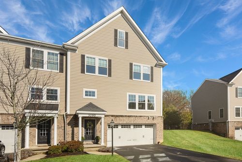 3095 Raintree Dr, Gibsonia, PA, 15044-8115 | Card Image