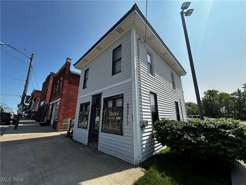 70 S Chestnut St, Jefferson, OH, 44047-1311 | Card Image