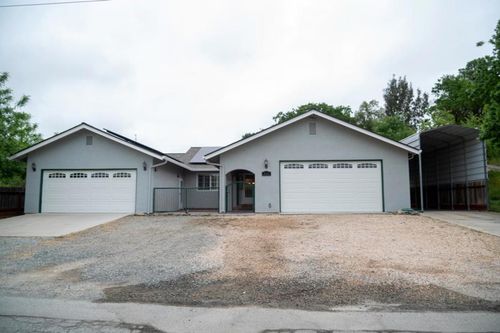 411 Bolado Rd, Tres Pinos, CA, 95075-4010 | Card Image