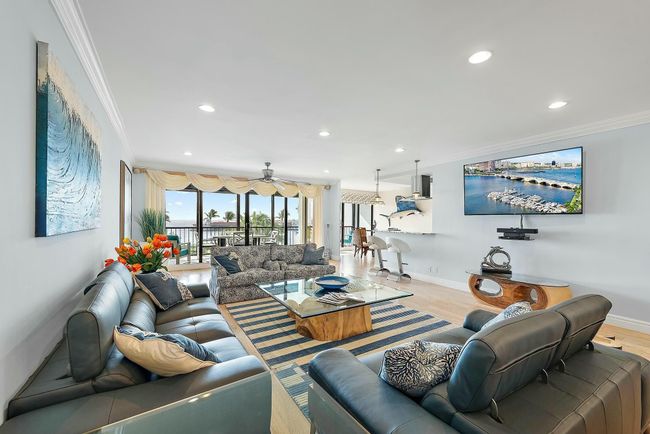 APT-1308 - 2806 Se Dune Dr, Condo with 3 bedrooms, 3 bathrooms and null parking in Stuart FL | Image 4