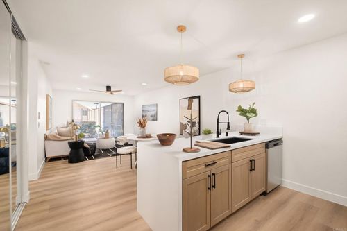 1d-8024 Linda Vista Rd, San Diego, CA, 92111-5127 | Card Image