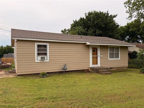 903 E Seminole Street, Wynnewood, OK, 73098 | Card Image