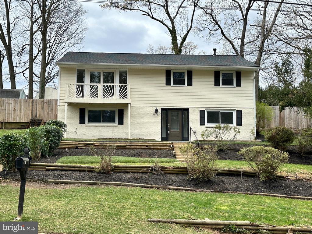 Brookview Dr, Alexandria, VA 22310