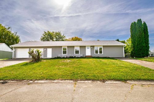 221 W Paulette Ave, Gaston, IN, 47342-8019 | Card Image