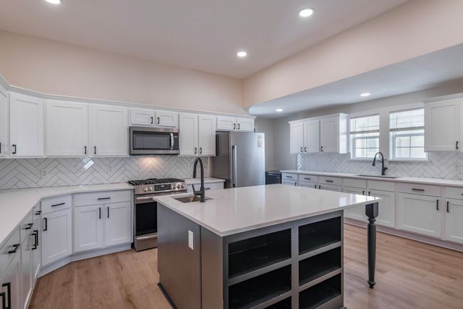 818 S Travis St, House other with 4 bedrooms, 4 bathrooms and null parking in Sherman TX | Image 7