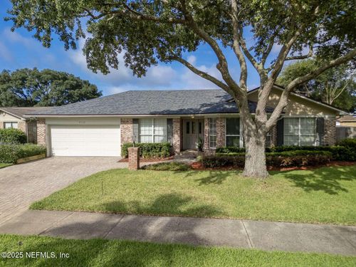 9132 Mornington Dr, Jacksonville, FL, 32257-5258 | Card Image