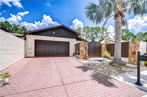 13522 Avista Dr, TAMPA, FL, 33624-4348 | Card Image