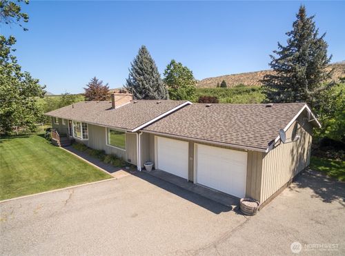 30 Fisher Rd, Tonasket, WA, 98855-9232 | Card Image