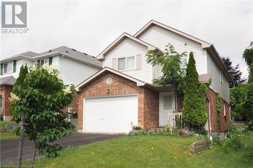 429 Exmoor Street, Waterloo, ON, N2K3X5 | Card Image