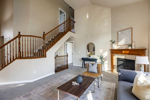 1971 W 1870 S, Woods Cross, UT, 84087-2181 | Card Image