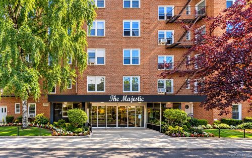 215-110-20 71st Ave, Forest Hills, NY, 11375-4545 | Card Image