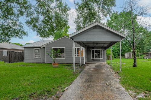 4906 Larkspur St, Houston, TX, 77033-4028 | Card Image