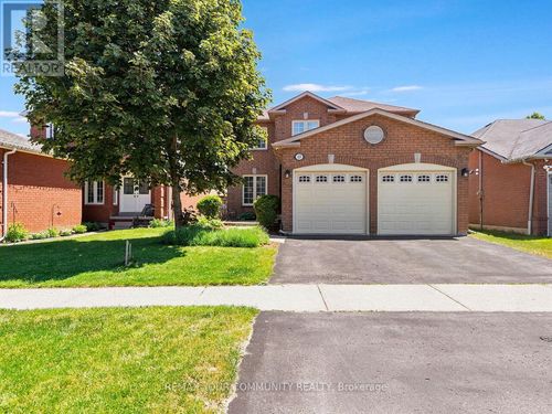 117 Apple Blossom Blvd, Bowmanville, ON, L1C4T8 | Card Image