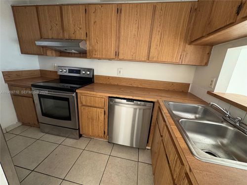 21f-1024 Twin Lakes Dr, Coral Springs, FL, 33071-5322 | Card Image