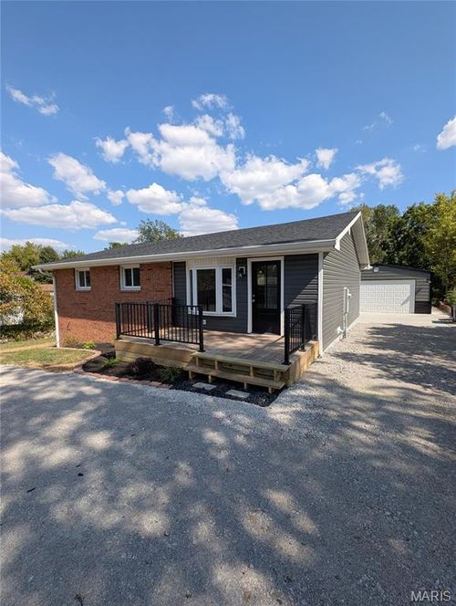 619 S Main St, Brighton, IL, 62012-1187 | Card Image