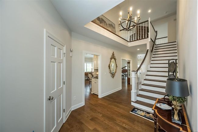 1519 Mallard Landing Ct, Condo with 4 bedrooms, 4 bathrooms and 2 parking in Chesterfield MO | Image 4