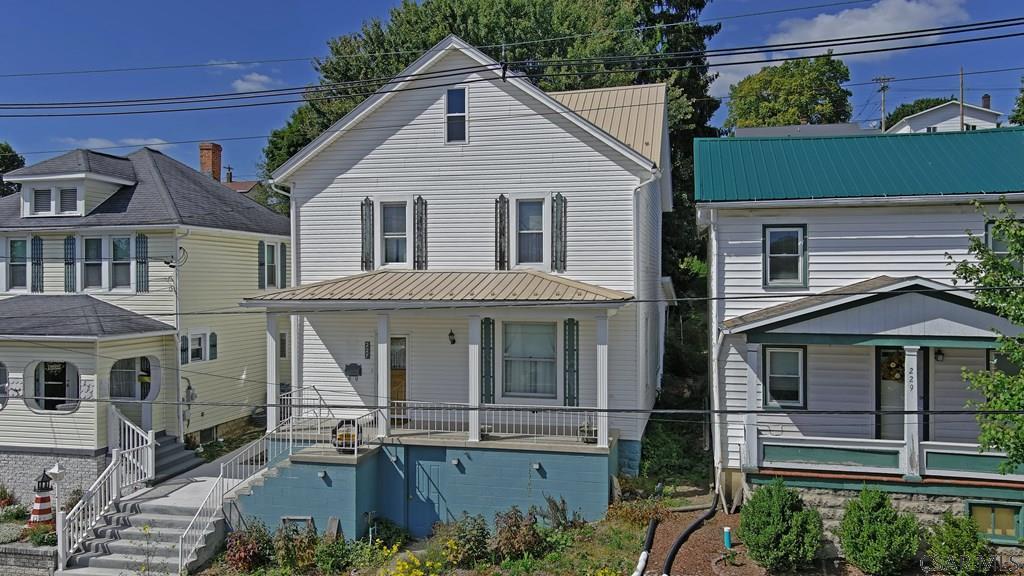 Broadway St, Meyersdale, PA 15552